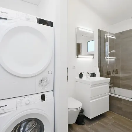 2 Bedroom Gorgeous In Lembruch-duemmer * Lembruch