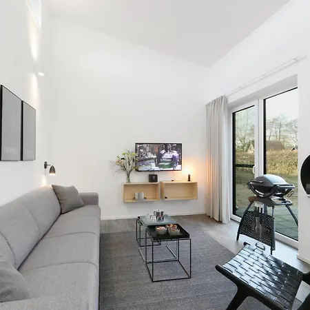 2 Bedroom Gorgeous In Lembruch-duemmer * Lembruch